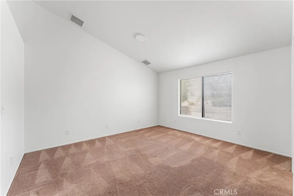 1000 Cloverdale Court Rosamond, CA 93560