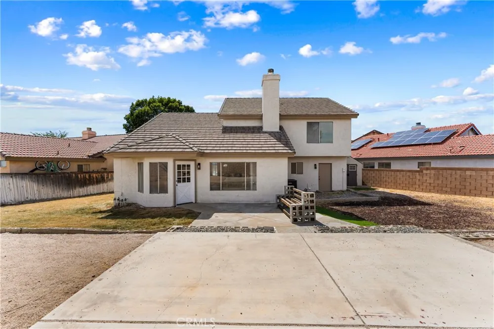 1000 Cloverdale Court Rosamond, CA 93560
