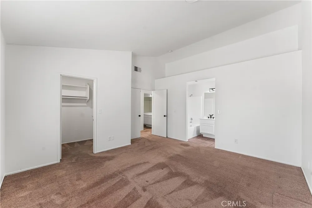 1000 Cloverdale Court Rosamond, CA 93560