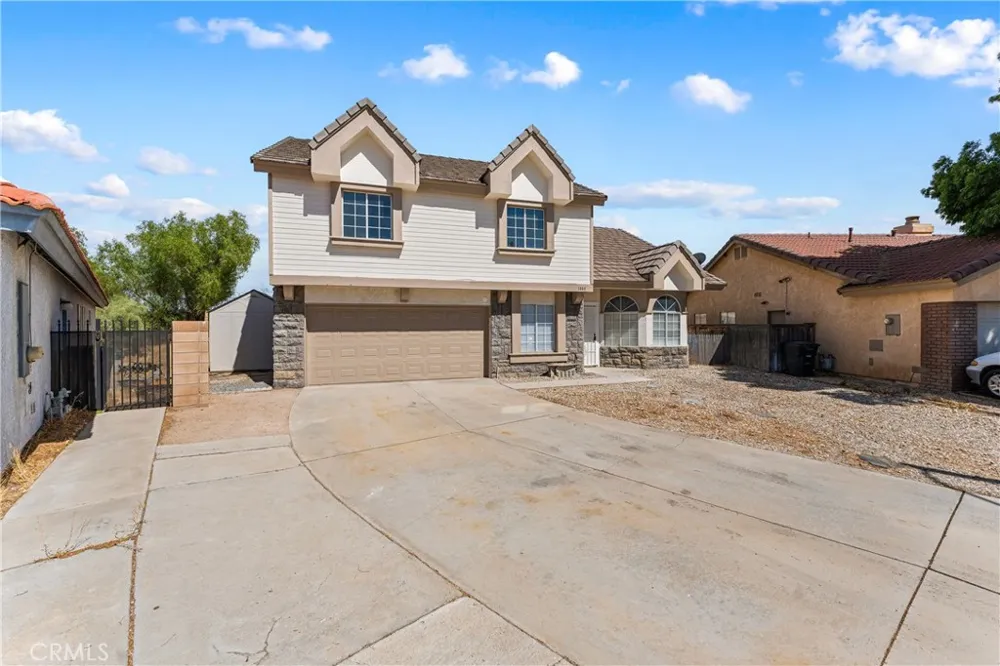 1000 Cloverdale Court Rosamond, CA 93560