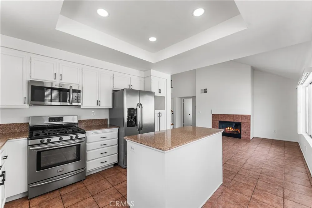 1000 Cloverdale Court Rosamond, CA 93560