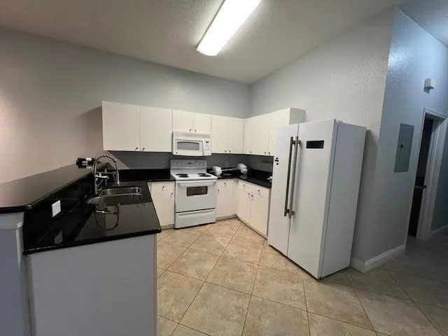 5811 La Costa Drive #210 Orlando, FL 32807