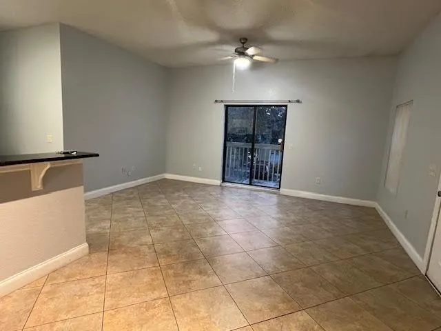 5811 La Costa Drive #210 Orlando, FL 32807