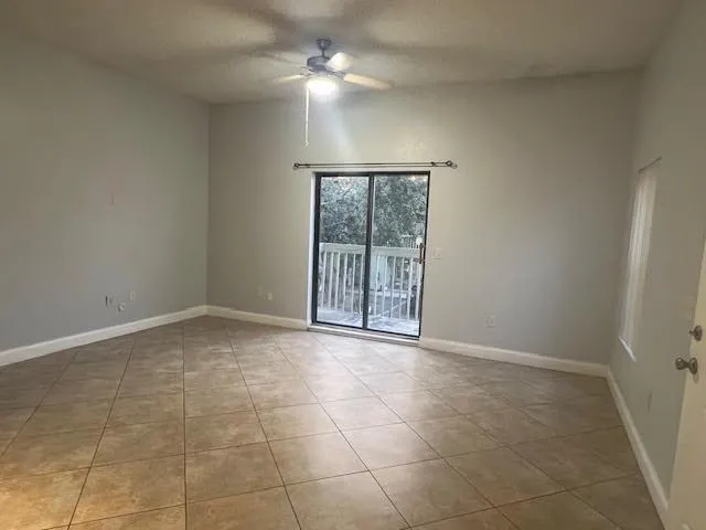 5811 La Costa Drive #210 Orlando, FL 32807