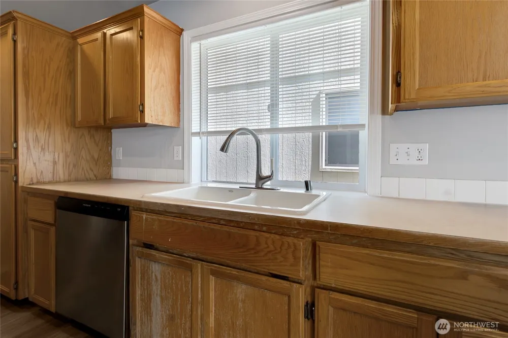 6814 131st Street Ct E Puyallup, WA 98373