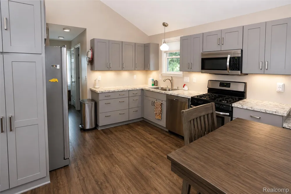 7122 Ben Franklin Drive Lexington Township, MI 48450