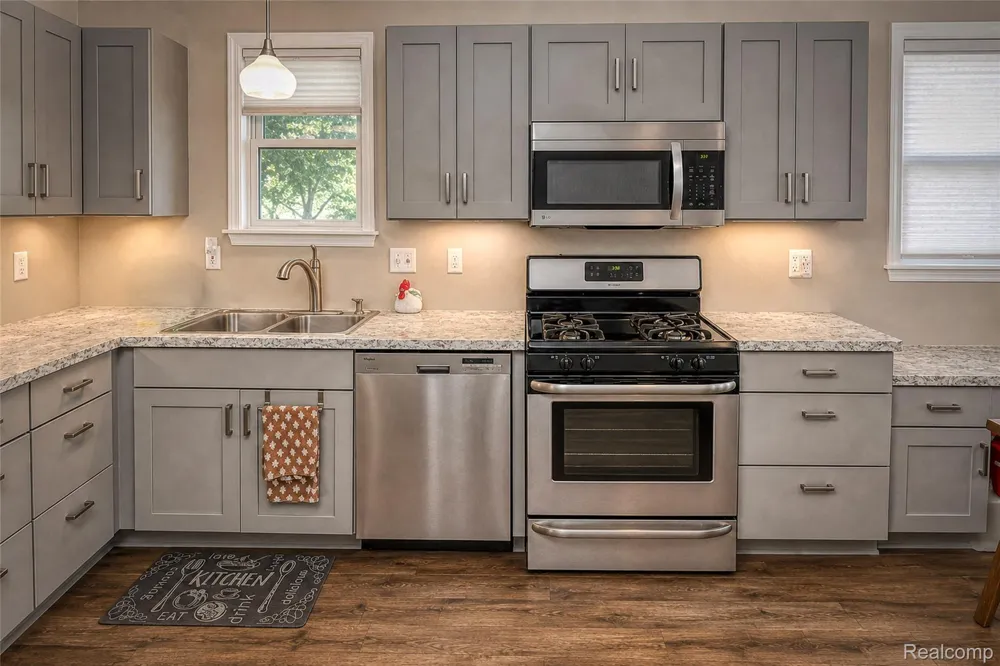 7122 Ben Franklin Drive Lexington Township, MI 48450