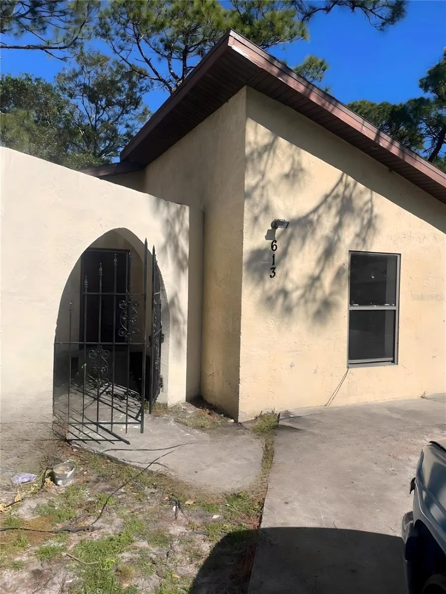 613 61ST AVENUE TERRACE E #613 Bradenton, FL 34203