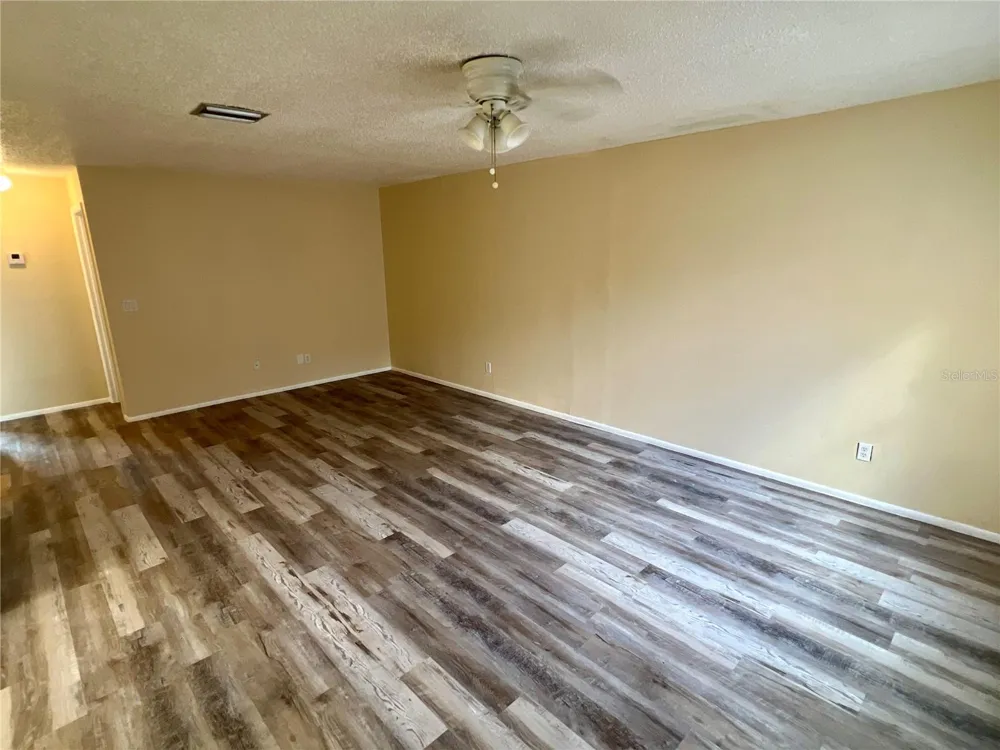 613 61ST AVENUE TERRACE E #613 Bradenton, FL 34203