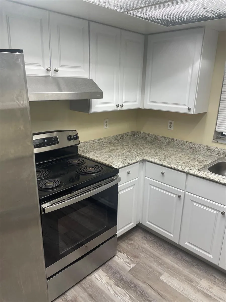 613 61ST AVENUE TERRACE E #613 Bradenton, FL 34203