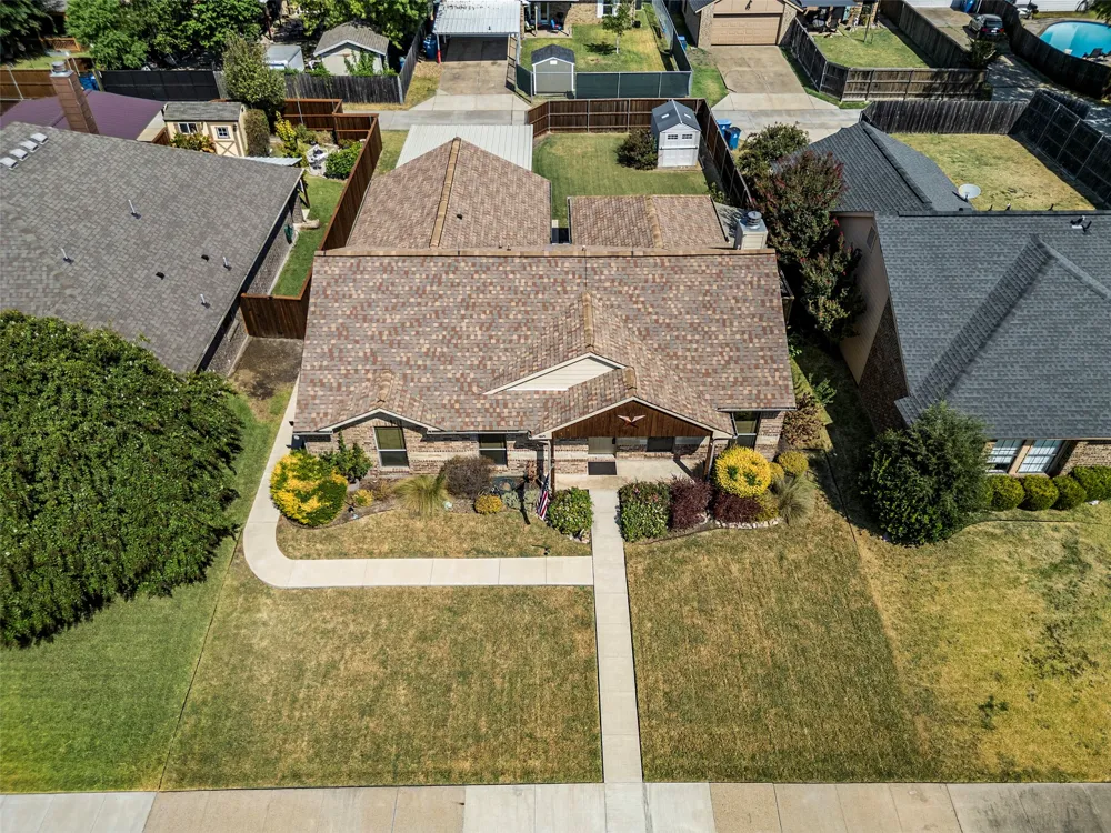 8825 Davis Street Rowlett, TX 75088