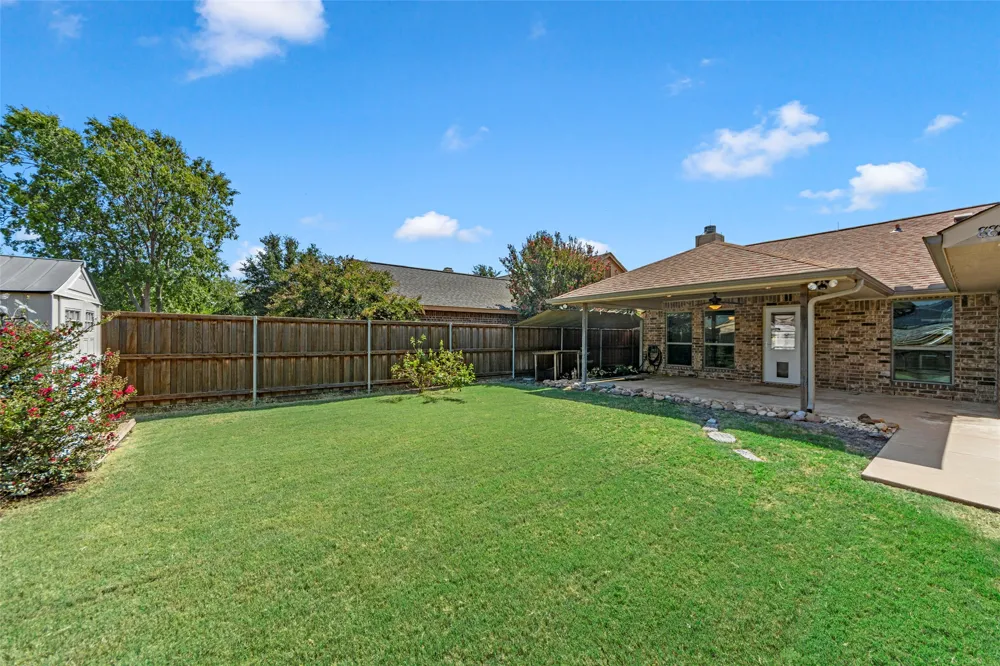 8825 Davis Street Rowlett, TX 75088