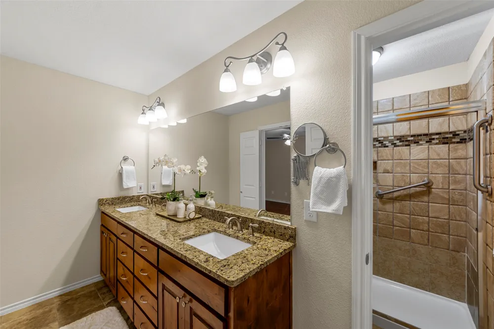 8825 Davis Street Rowlett, TX 75088