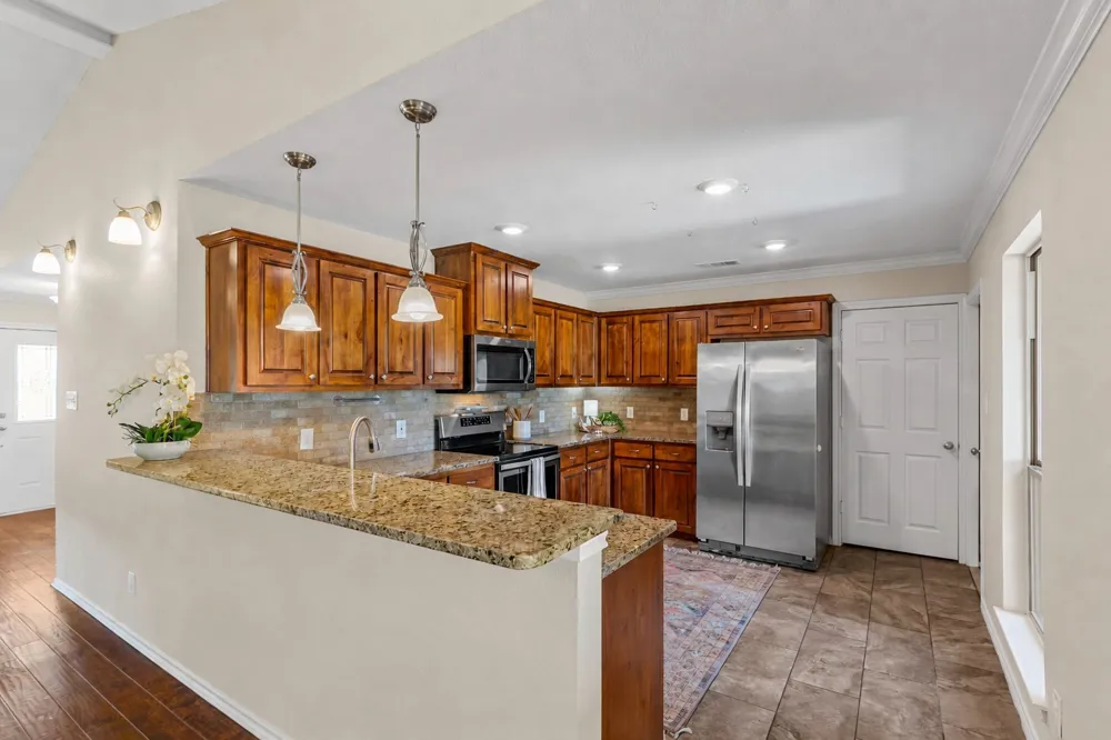 8825 Davis Street Rowlett, TX 75088