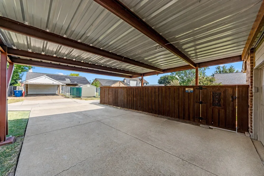8825 Davis Street Rowlett, TX 75088