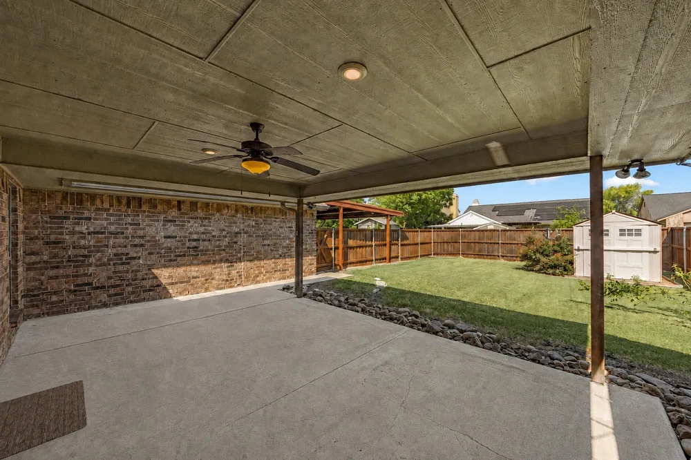 8825 Davis Street Rowlett, TX 75088