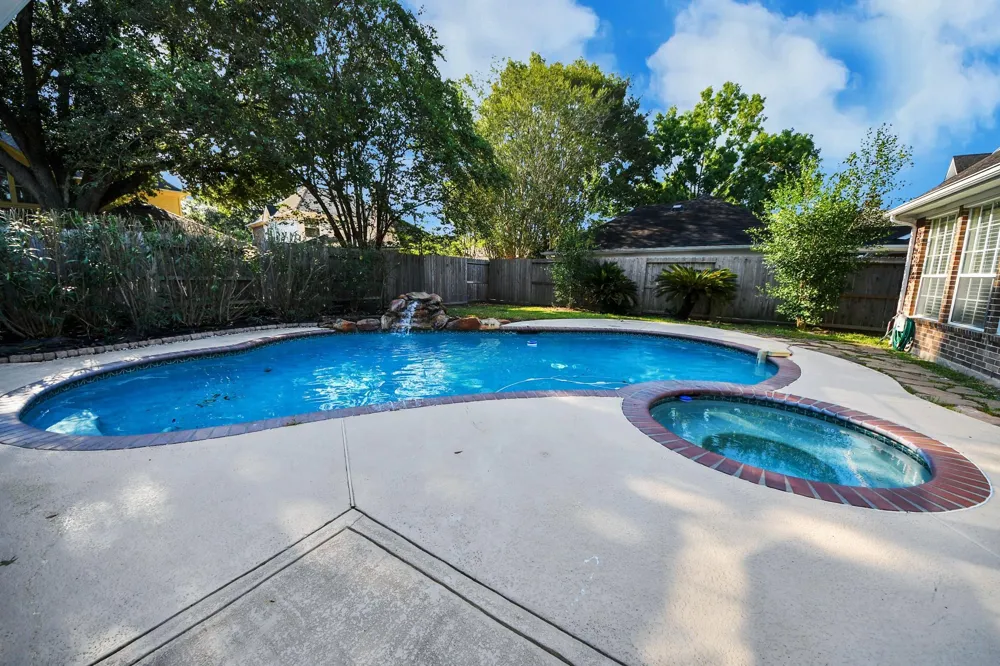 1335 Crescent Parkway Court Houston, TX 77094