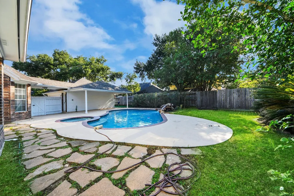 1335 Crescent Parkway Court Houston, TX 77094