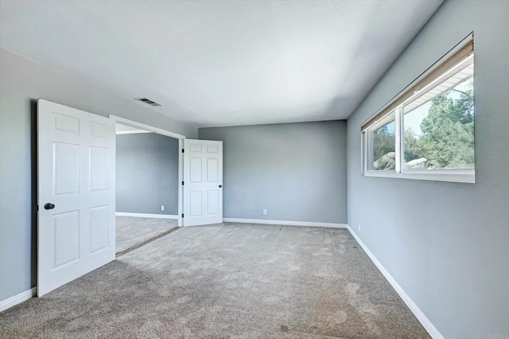 15436 Las Manzanitas Road Ramona, CA 92065