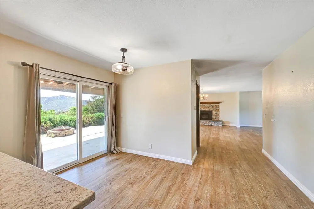 15436 Las Manzanitas Road Ramona, CA 92065