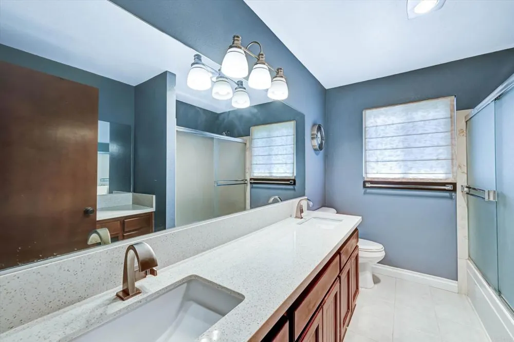 15436 Las Manzanitas Road Ramona, CA 92065