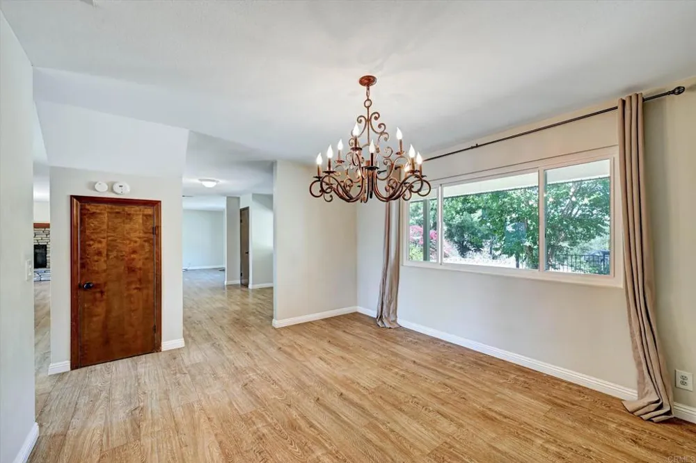 15436 Las Manzanitas Road Ramona, CA 92065