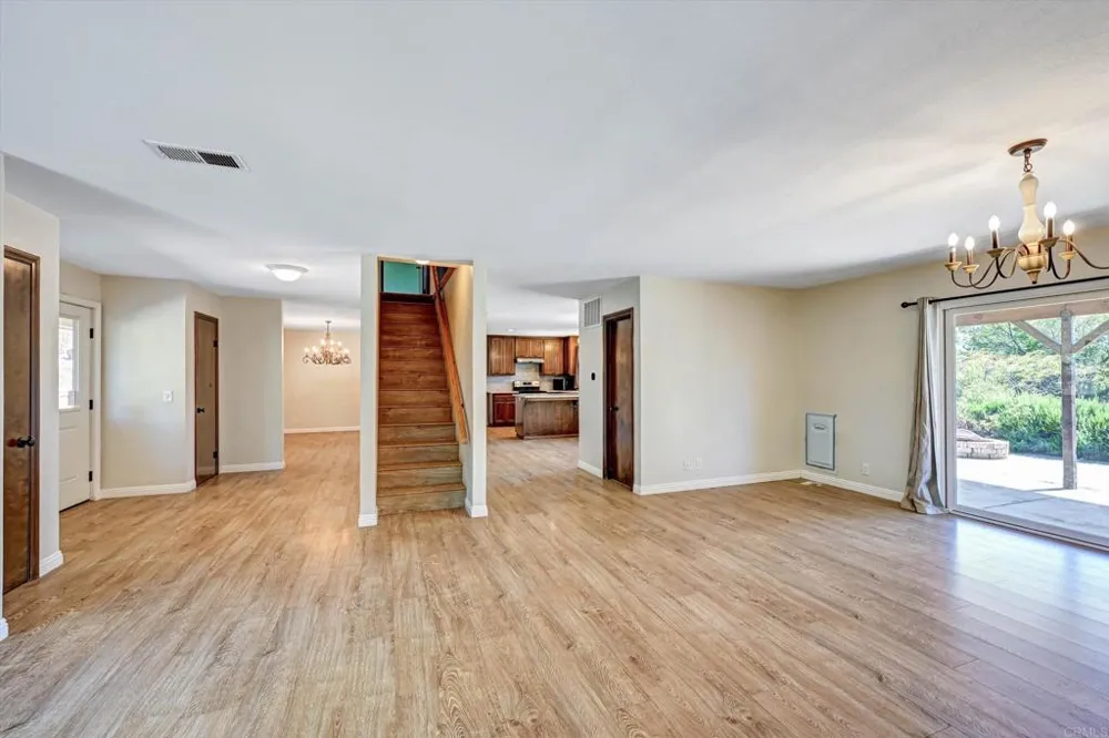 15436 Las Manzanitas Road Ramona, CA 92065