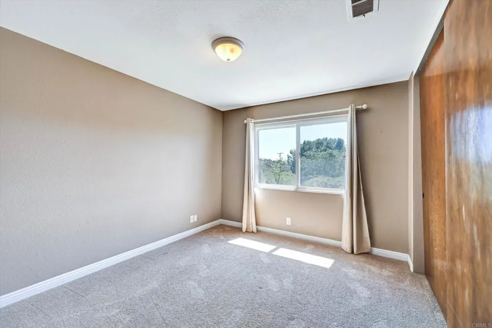 15436 Las Manzanitas Road Ramona, CA 92065