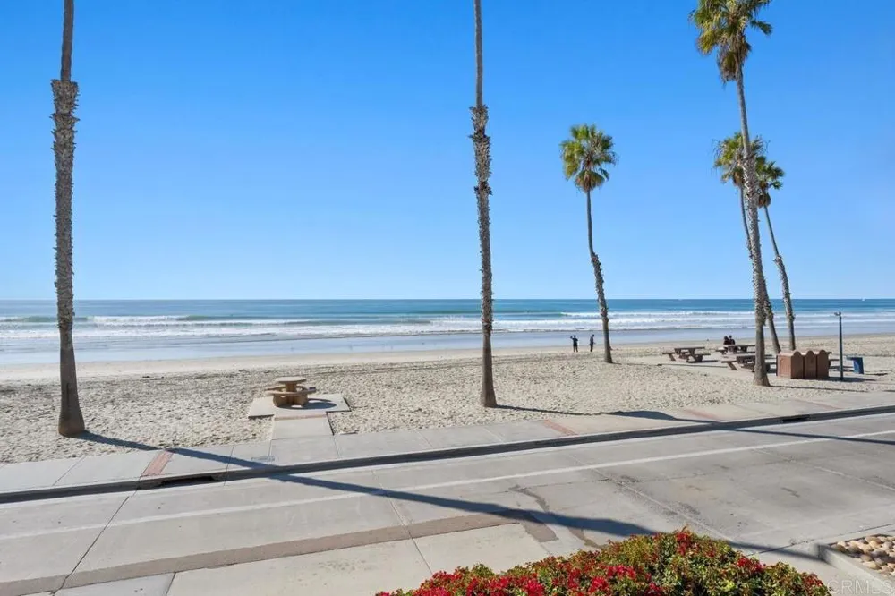 600 The Strand #27 Oceanside, CA 92054