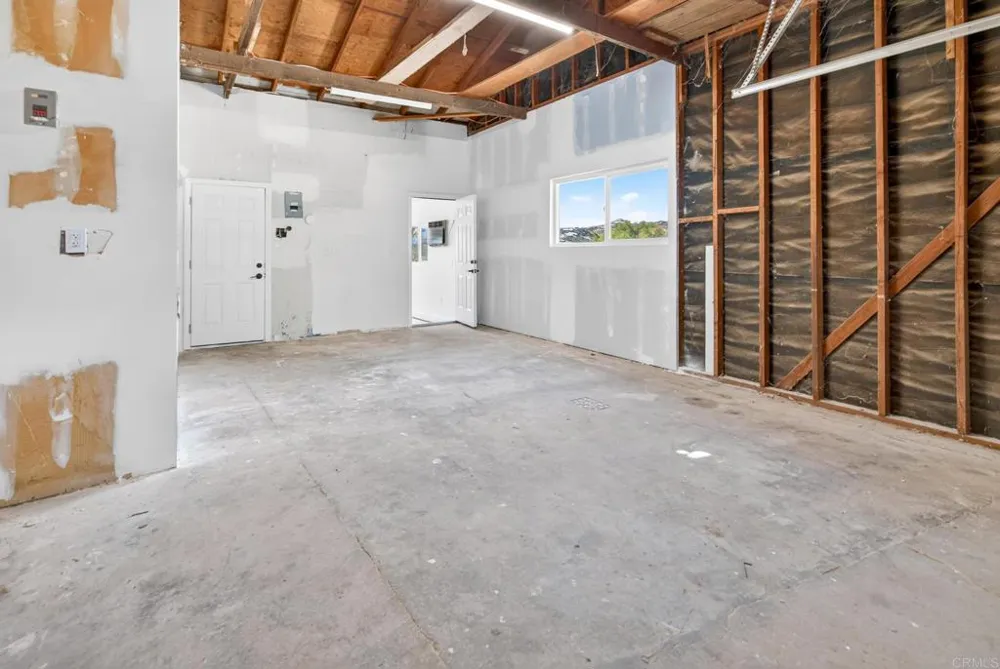 1366 Far Valley Road Campo, CA 91906