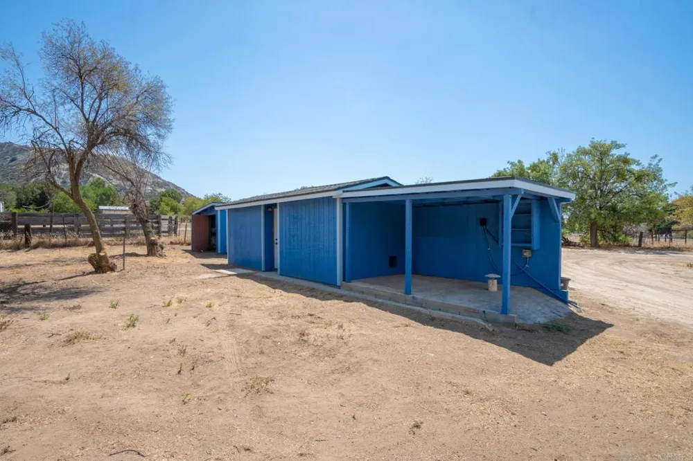 1366 Far Valley Road Campo, CA 91906
