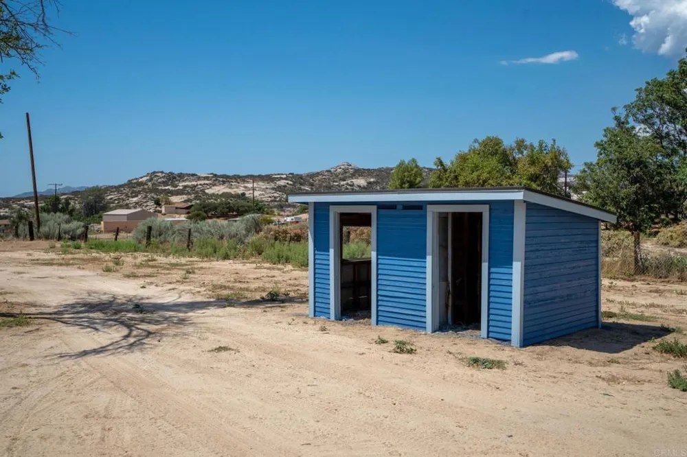 1366 Far Valley Road Campo, CA 91906