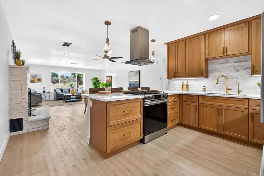 1366 Far Valley Road Campo, CA 91906