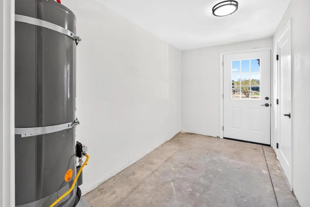 1366 Far Valley Road Campo, CA 91906