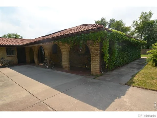 10110 W 73rd Place Arvada, CO 80005