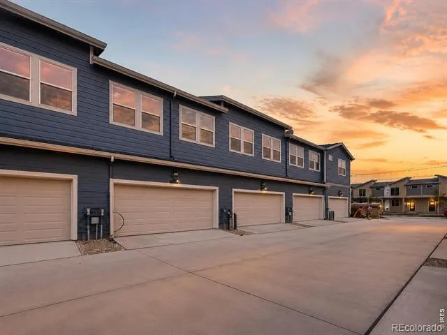 2835 Bear Springs Circle Longmont, CO 80503