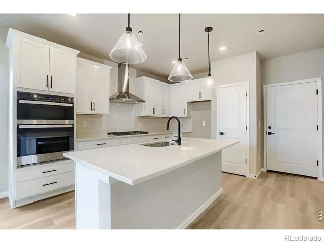 2841 Bear Springs Circle Longmont, CO 80503