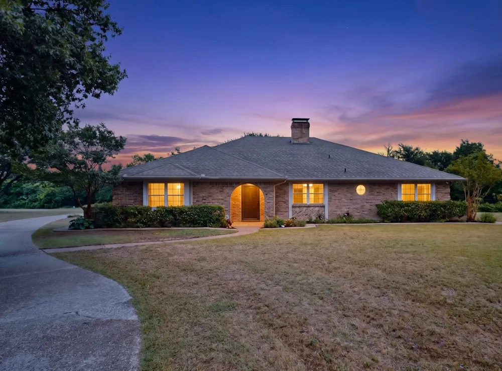 1151 Lynn Way Waxahachie, TX 75165