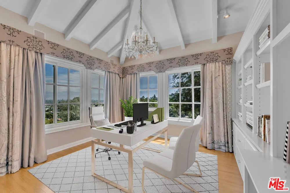 3836 Glenridge Drive Sherman Oaks, CA 91423