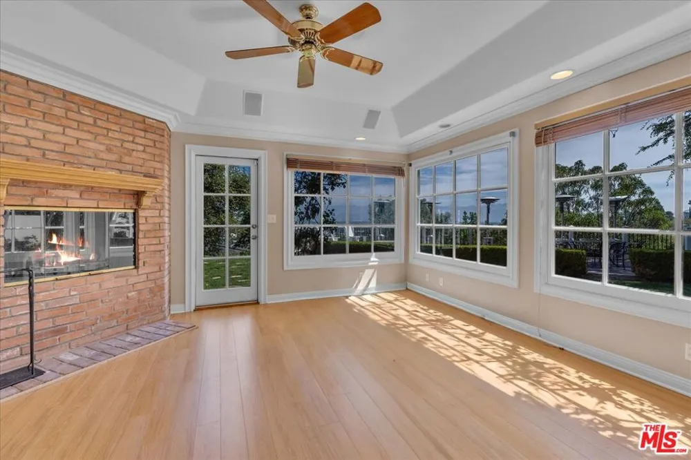 3836 Glenridge Drive Sherman Oaks, CA 91423