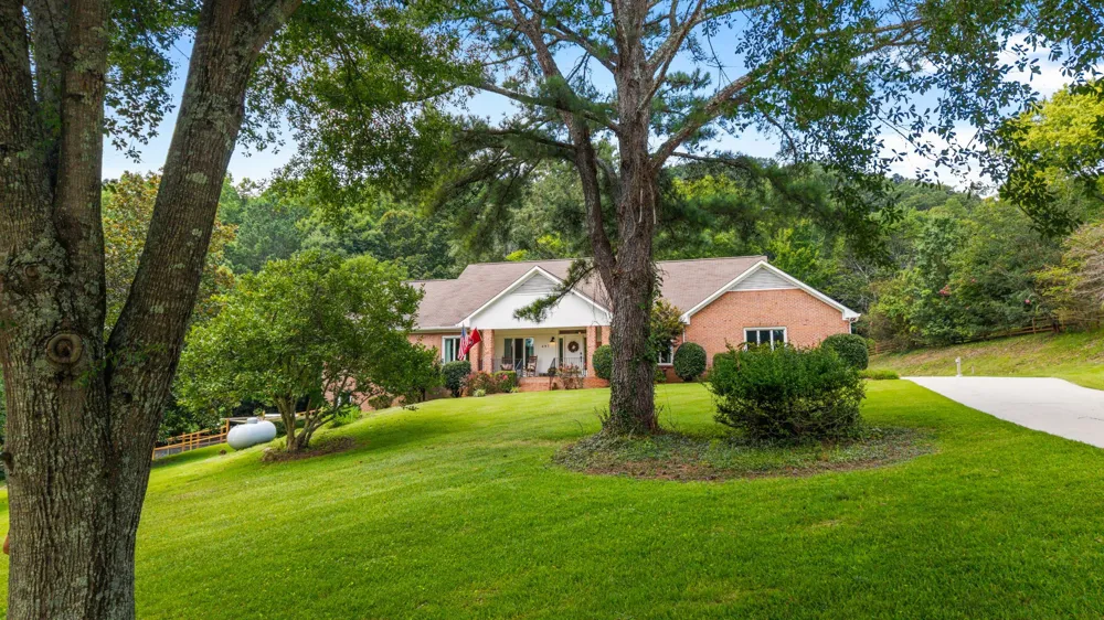 497 Cobblestone Creek Rd NW Cleveland, TN 37312