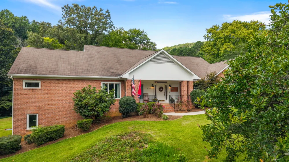 497 Cobblestone Creek Rd NW Cleveland, TN 37312