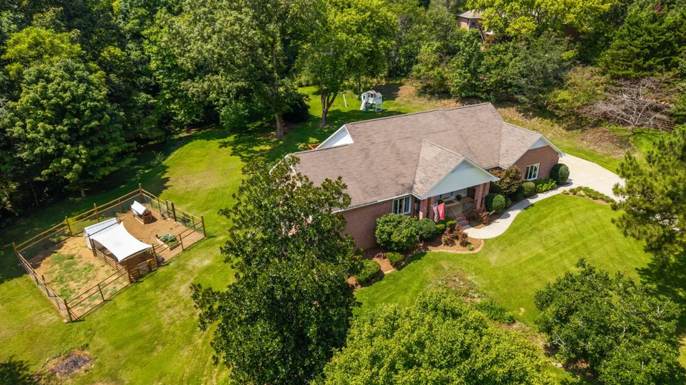 497 Cobblestone Creek Rd NW Cleveland, TN 37312