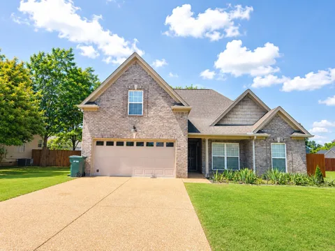 1322 Knoll Ln