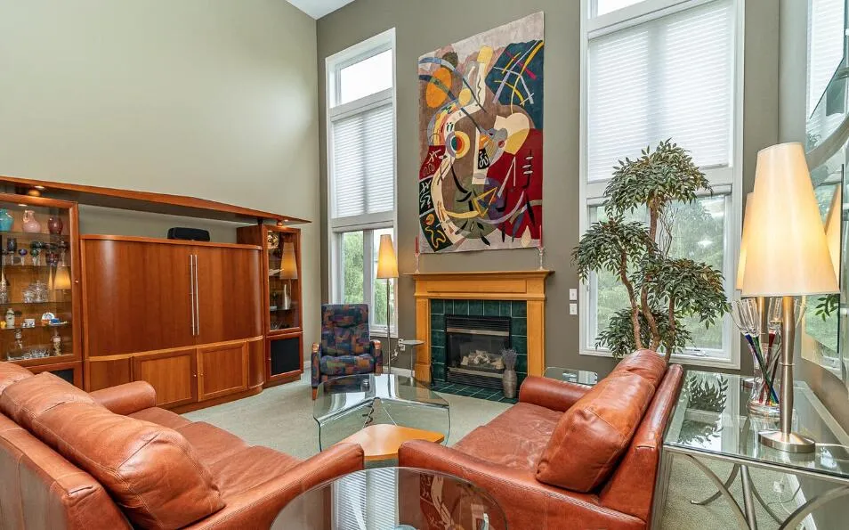 5450 W Heathwood Drive SE Kentwood, MI 49512