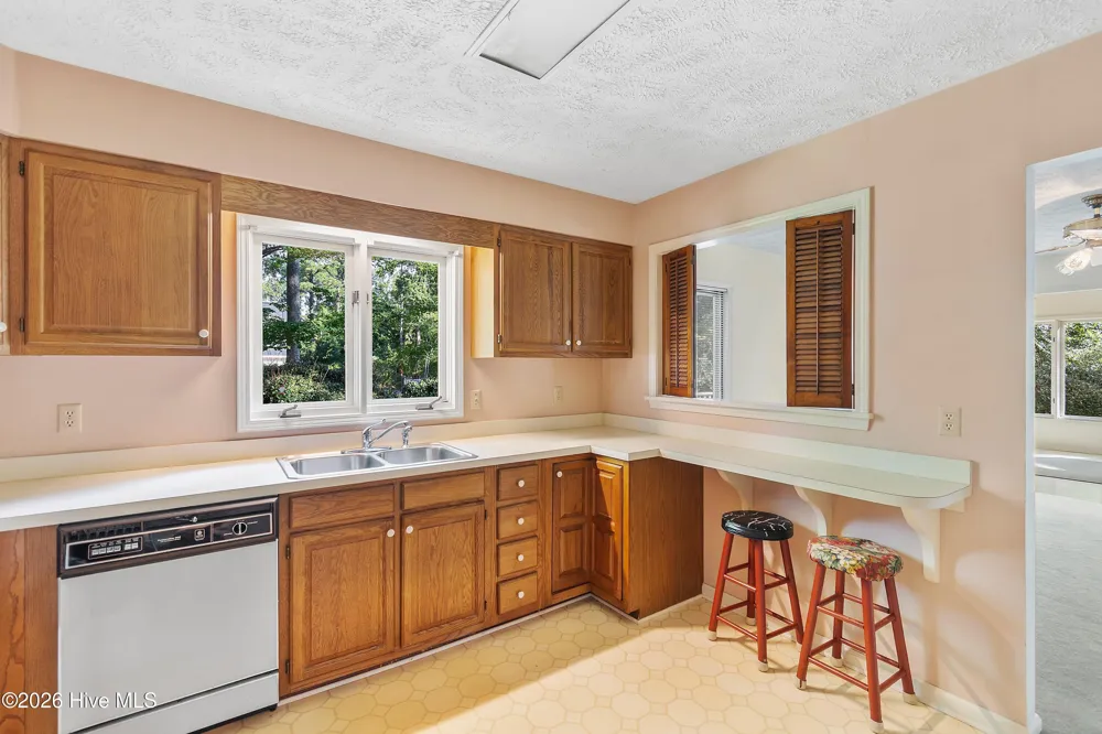 9140 Forest Drive SW Sunset Beach, NC 28468