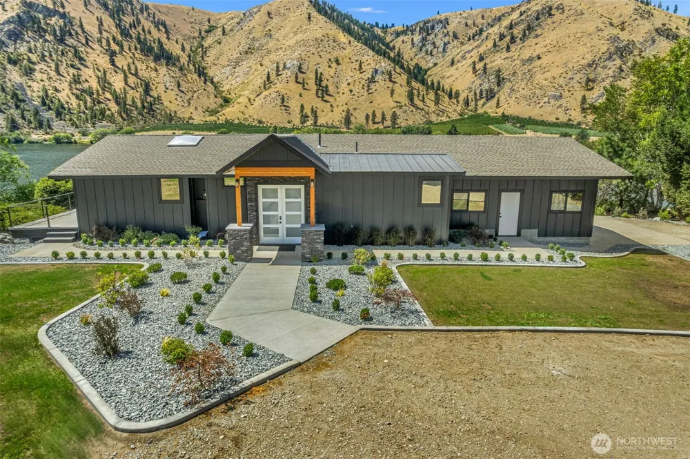 64 van Winkle Road Orondo, WA 98843
