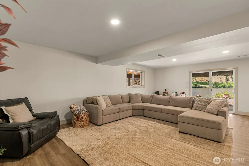 64 van Winkle Road Orondo, WA 98843
