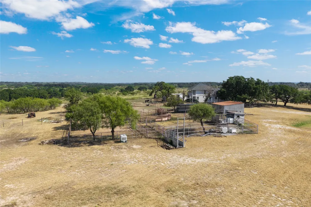 160 Ledgestone Lane Blanket, TX 76432