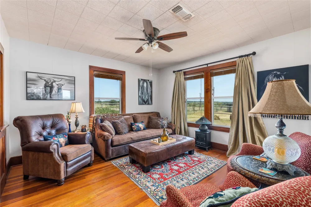 160 Ledgestone Lane Blanket, TX 76432